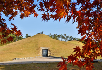 Tomb of King Muryeong and Royal Tombs, Gongju